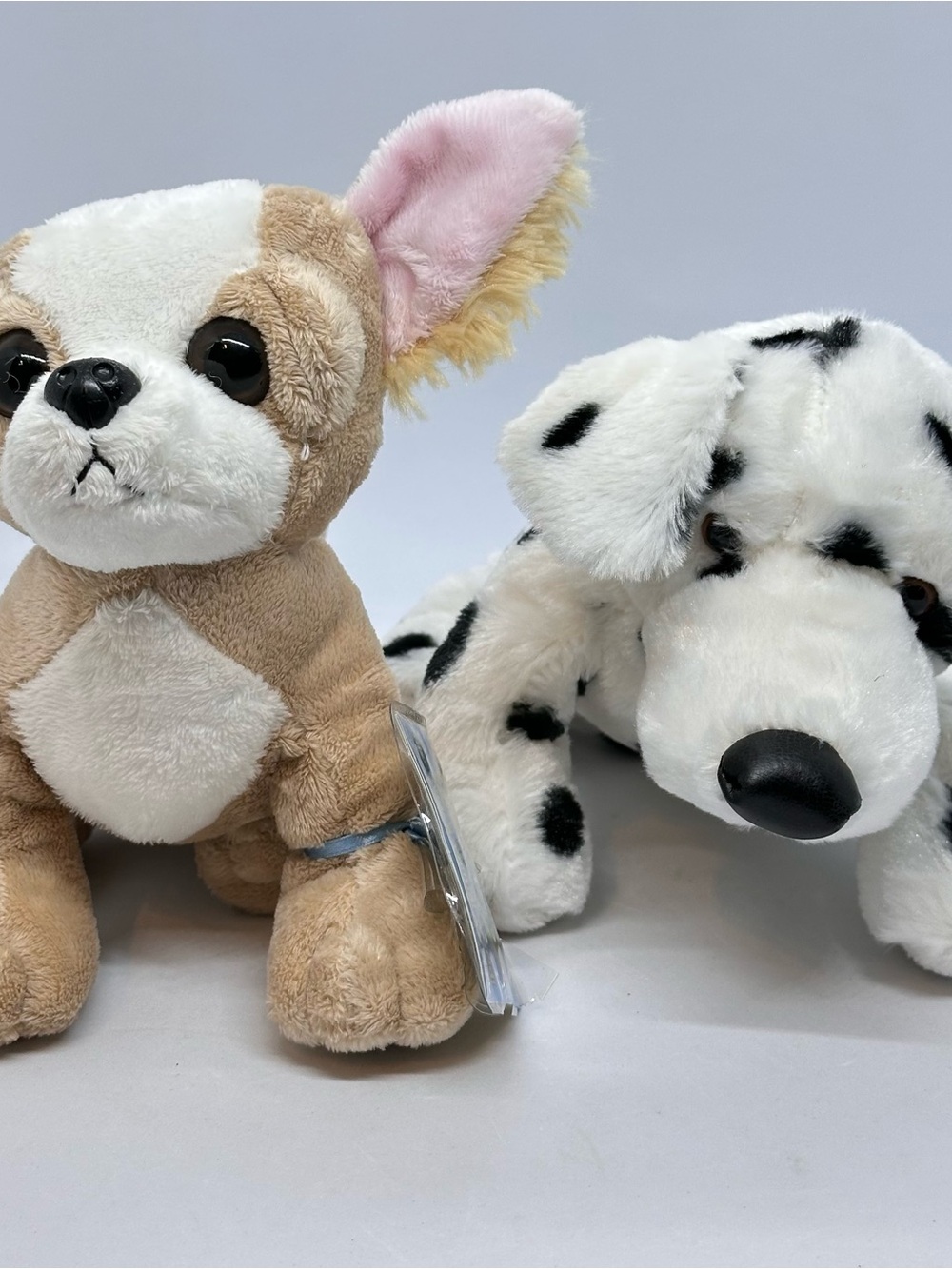 Lot/2 Ganz Webkinz HM104 CHIHUAHUA & HM123 Dalmation Dogs Plush NO CODES Retired